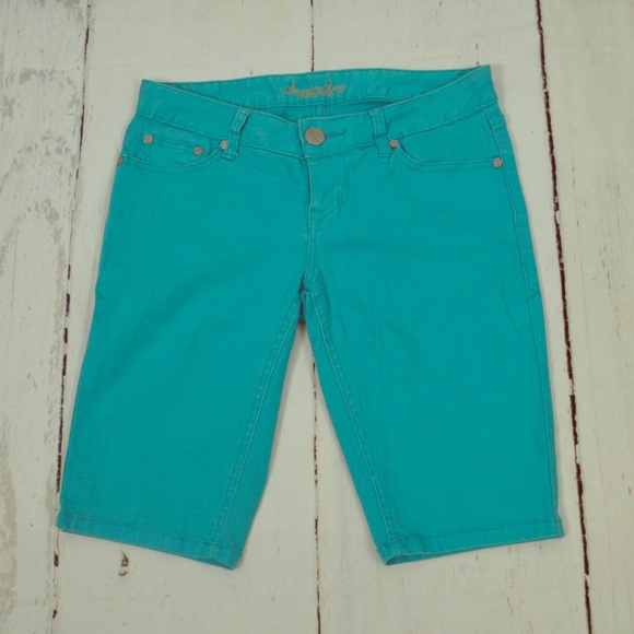 American Rag Pants - 🎁3/$15🎁 EUC🤩On-Point Aqua Jean Bike Shorts - Small
